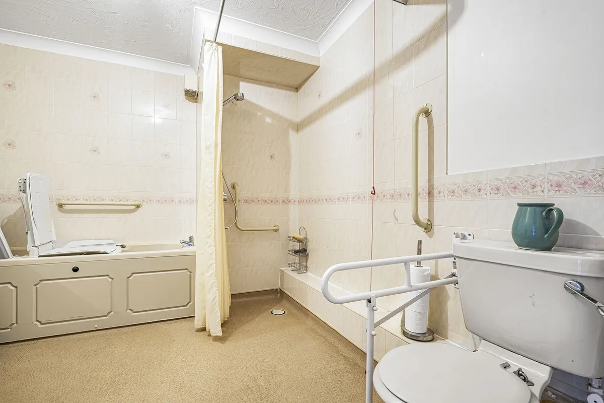 Saxon Court, Bicester, photo 10