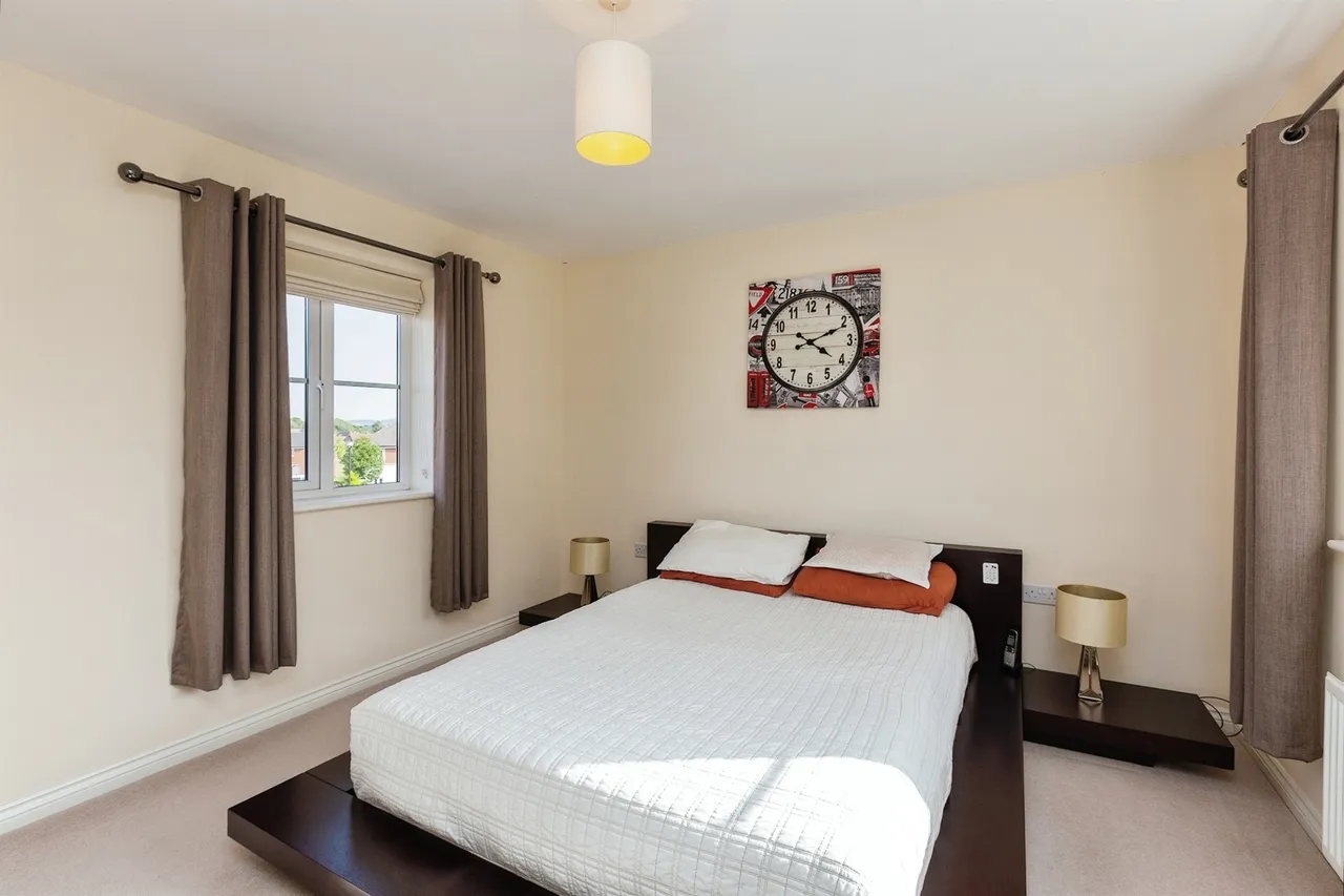 Purnell Walk, Buckingham Park, Aylesbury, photo 10