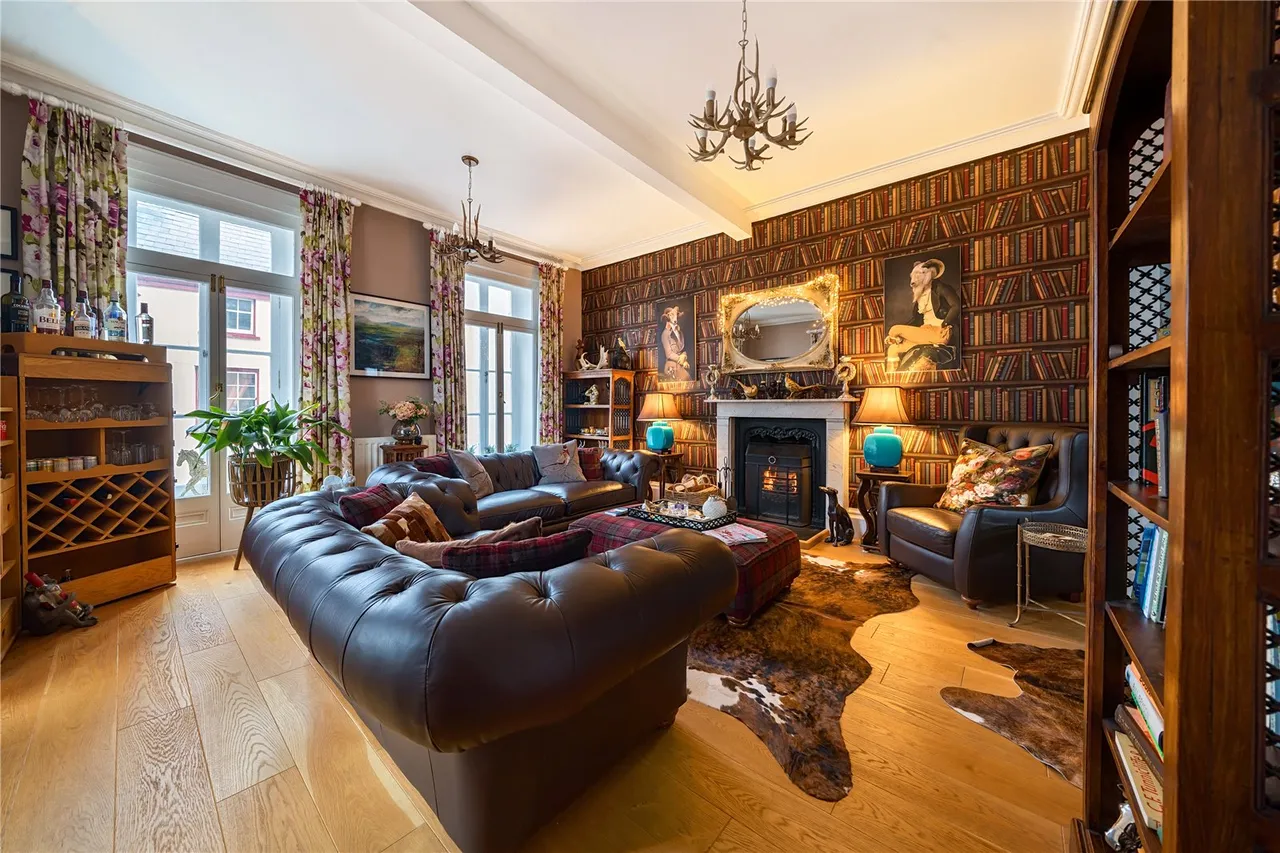 Castle Street, Brecon, Powys, LD3 9BU, photo 8