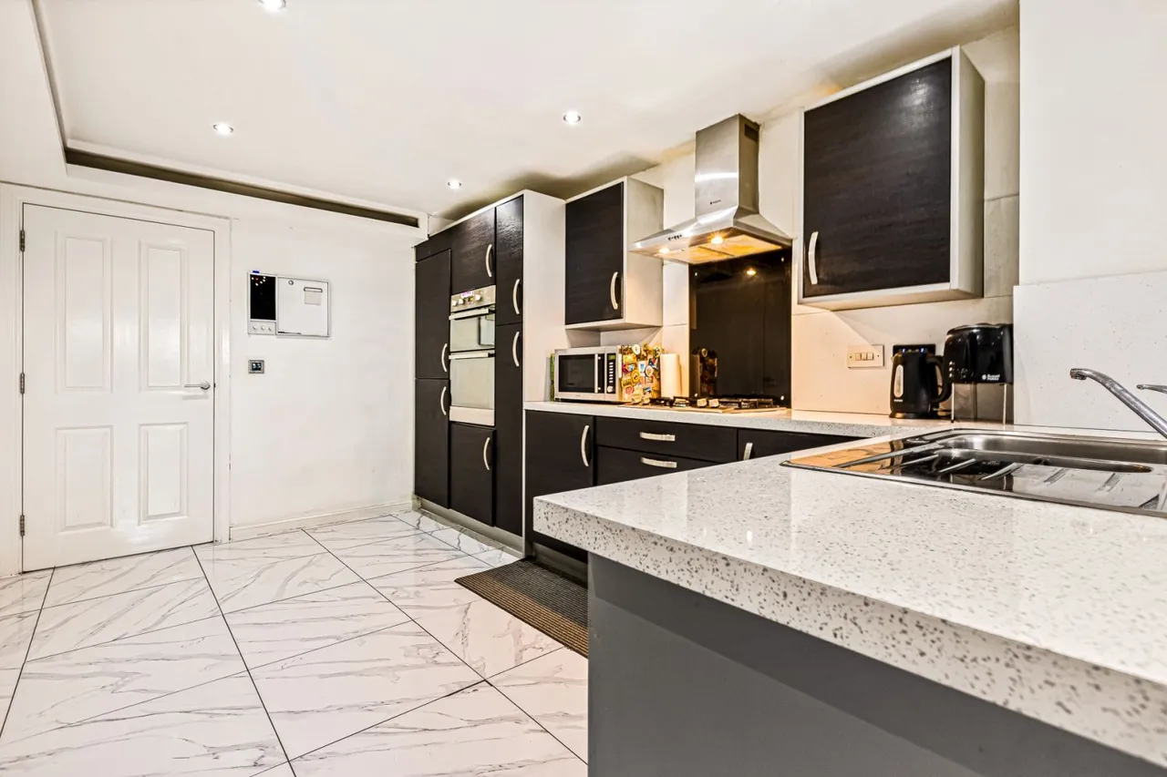 Onyx Crescent, Leicester, LE4, photo 5