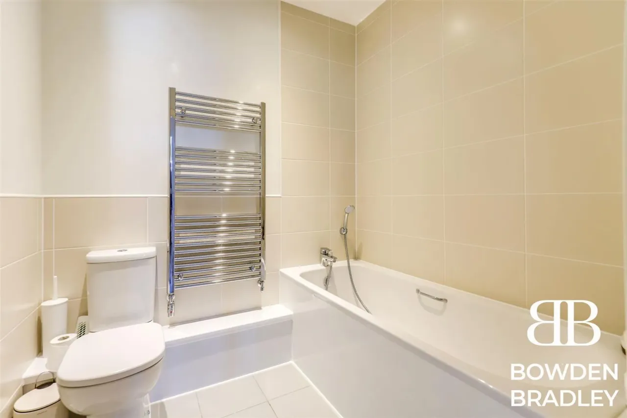 Reservoir Way, Hainault, IG6, photo 28