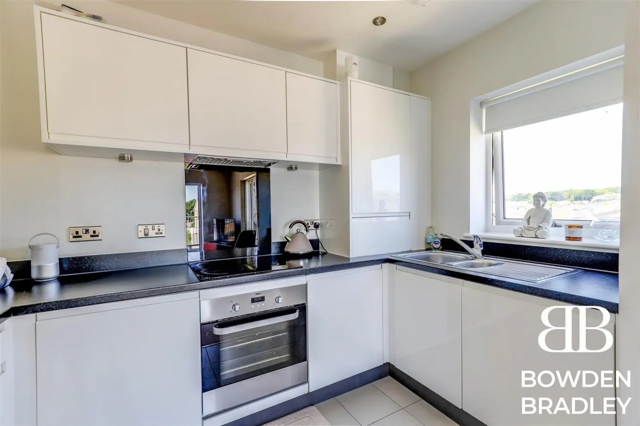 Reservoir Way, Hainault, IG6, photo 22
