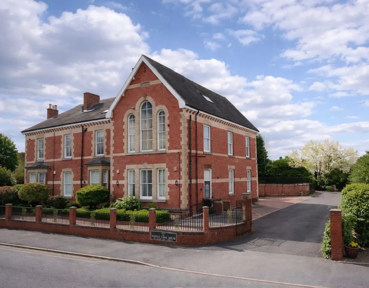 1 bed flat for sale — Queens Road, Oswestry, SY11 2HZ