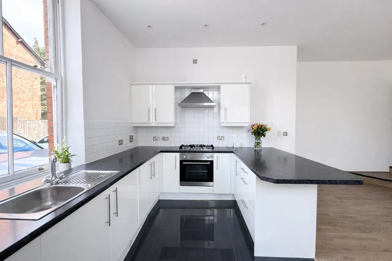 Queens Road, Oswestry, SY11 2HZ, photo 4