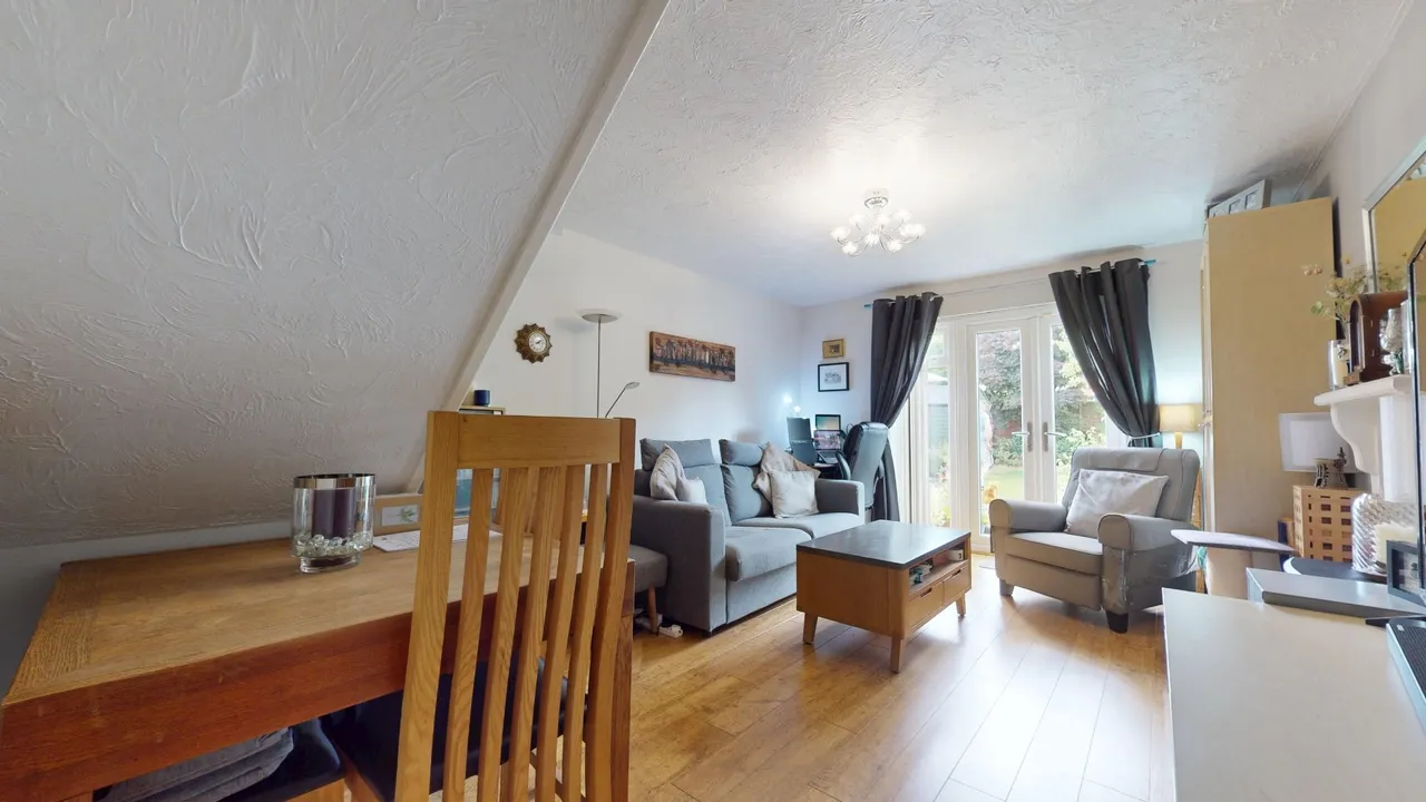 St. Aubin Drive, Telford, Shropshire TF4 2GY, photo 3
