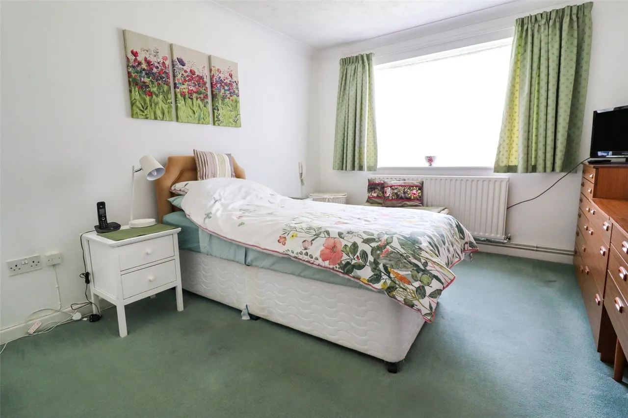 Crookham Road, Fleet, Hampshire, GU51 5SL, photo 7