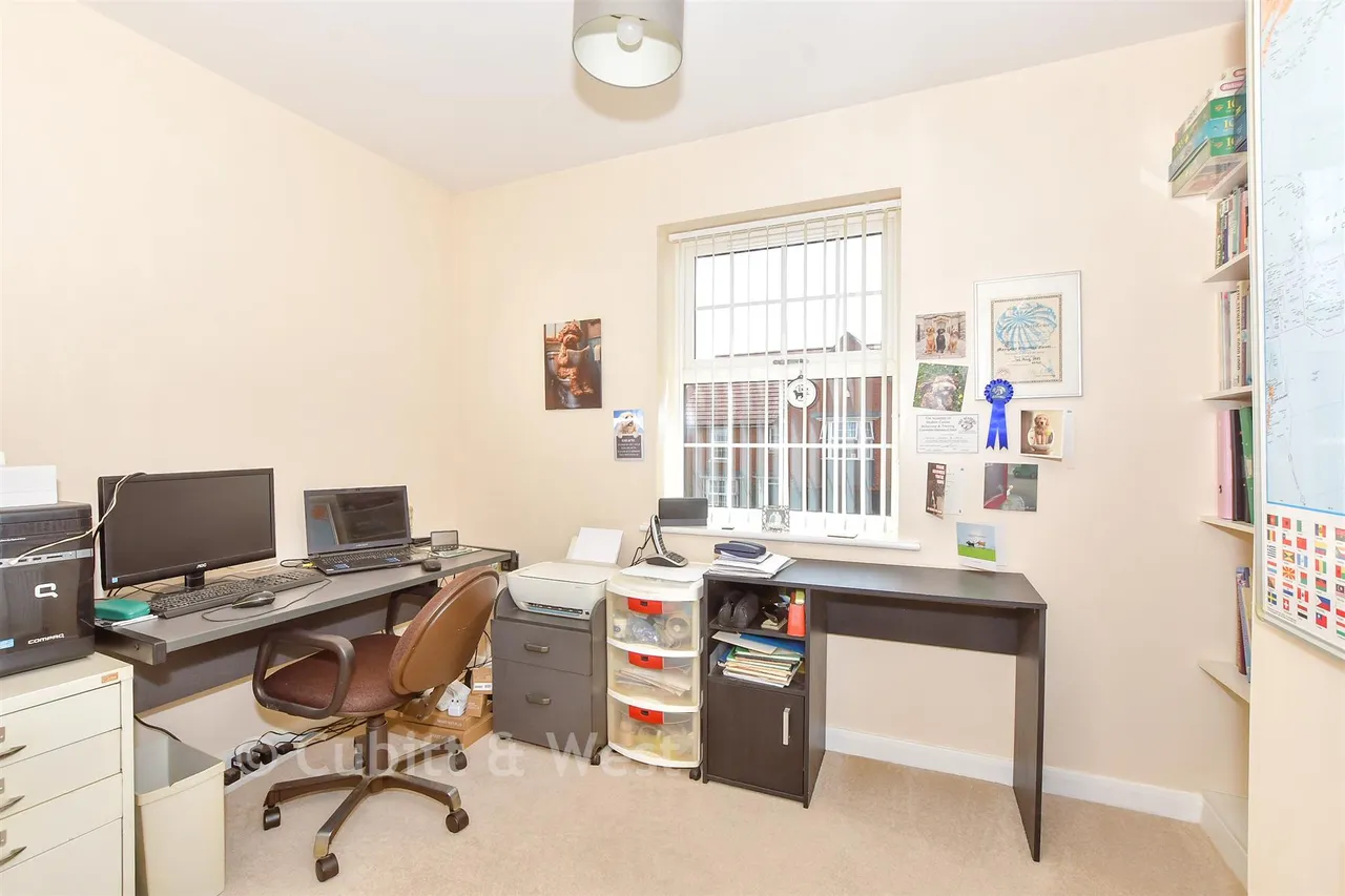 Poppy Way, Havant, PO9, photo 10