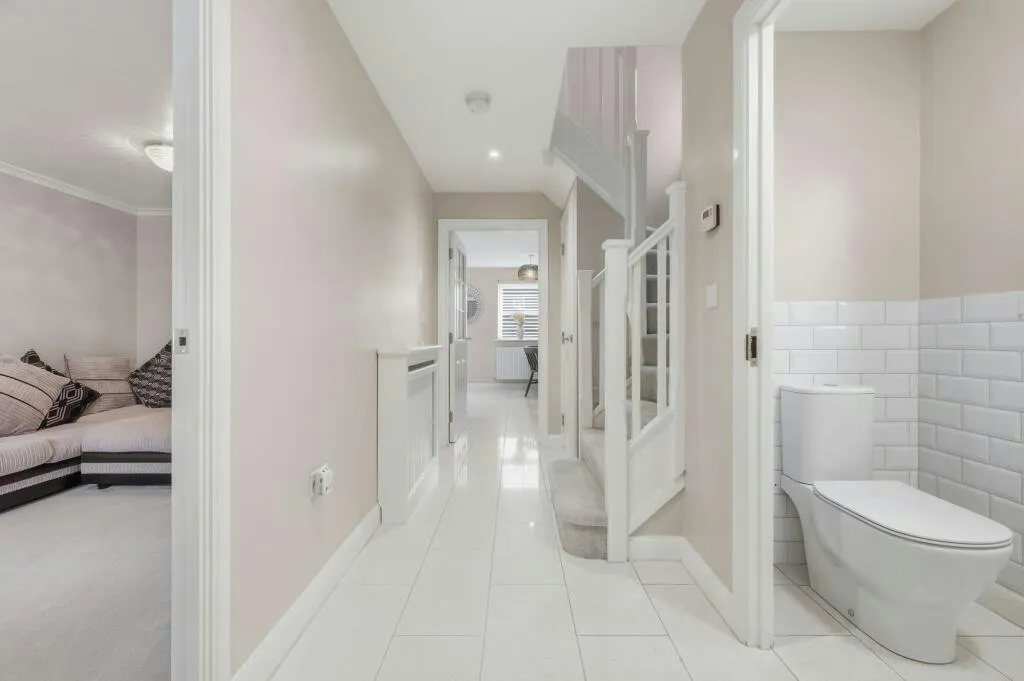 Rawlinson Chase, Halstead, CO9, photo 9