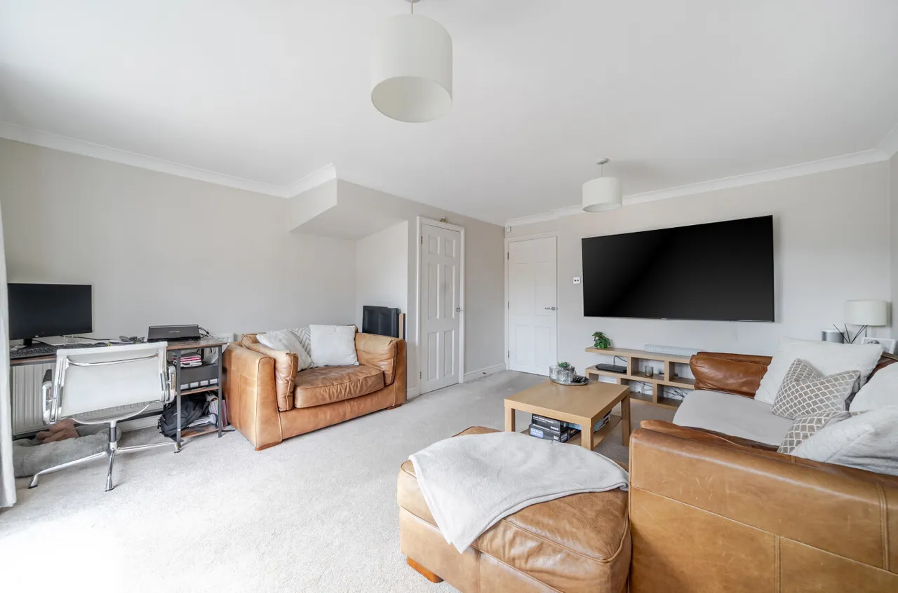 Cumberland Avenue, Guildford, GU2, photo 15