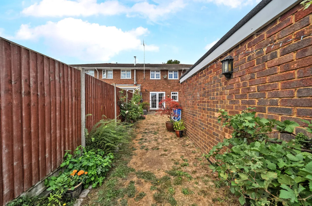 Cumberland Avenue, Guildford, GU2, photo 19