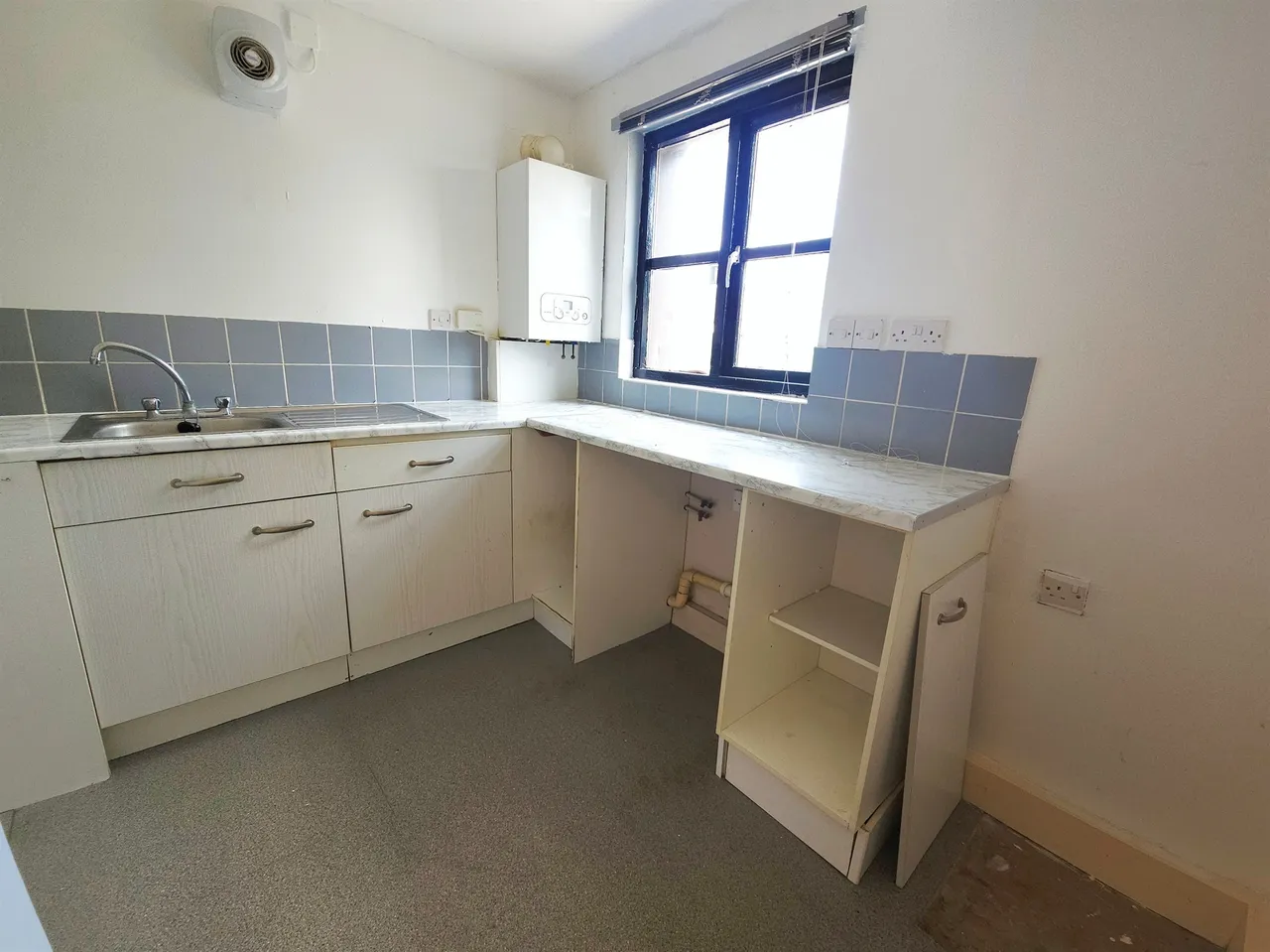 Levisham Close, Hull, photo 5