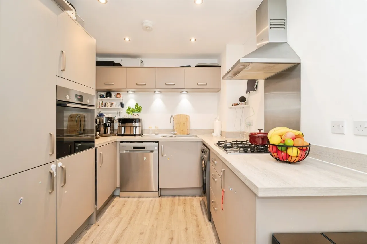 Kestrel Drive, Holt, NR25, photo 11