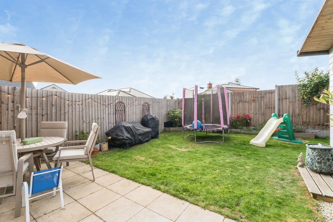 Kestrel Drive, Holt, NR25, photo 19