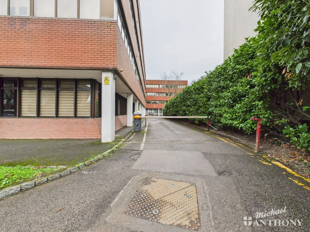 Kingfisher House, Aylesbury, 61 Walton Street, HP21 7FS, photo 12