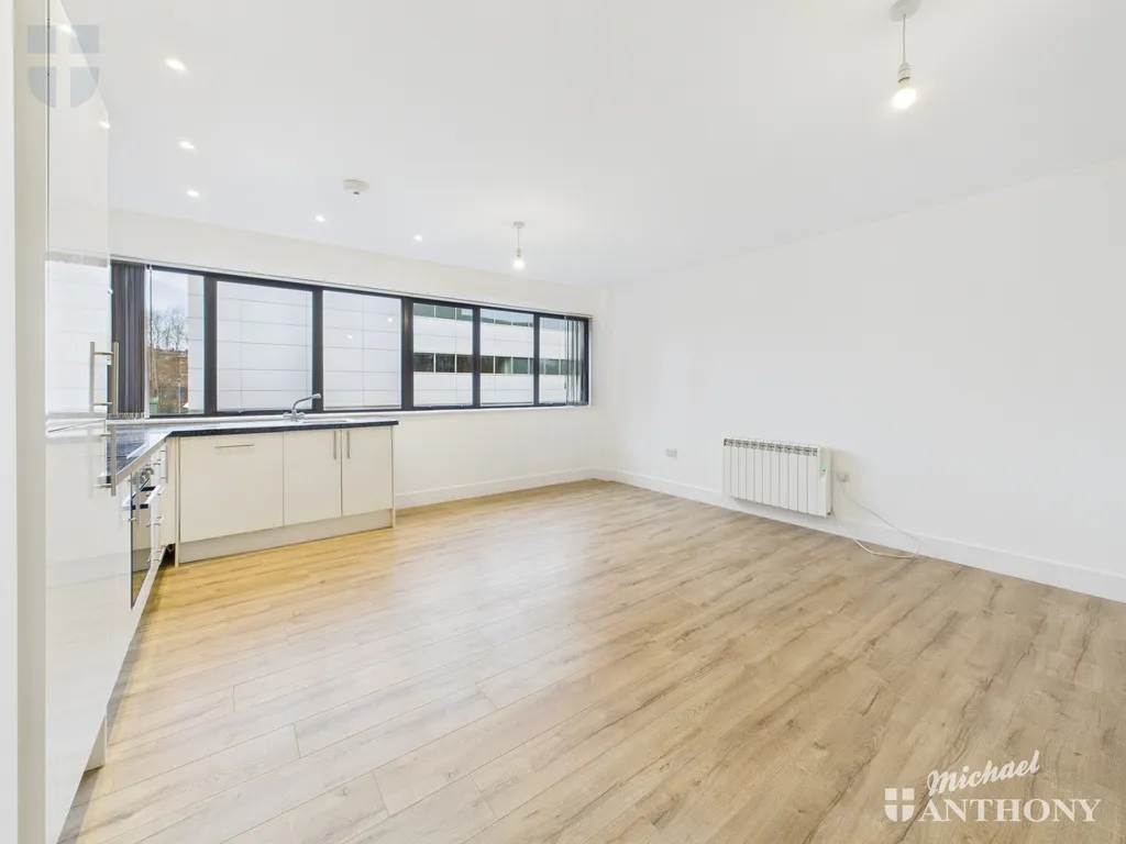 Kingfisher House, Aylesbury, 61 Walton Street, HP21 7FS, photo 6