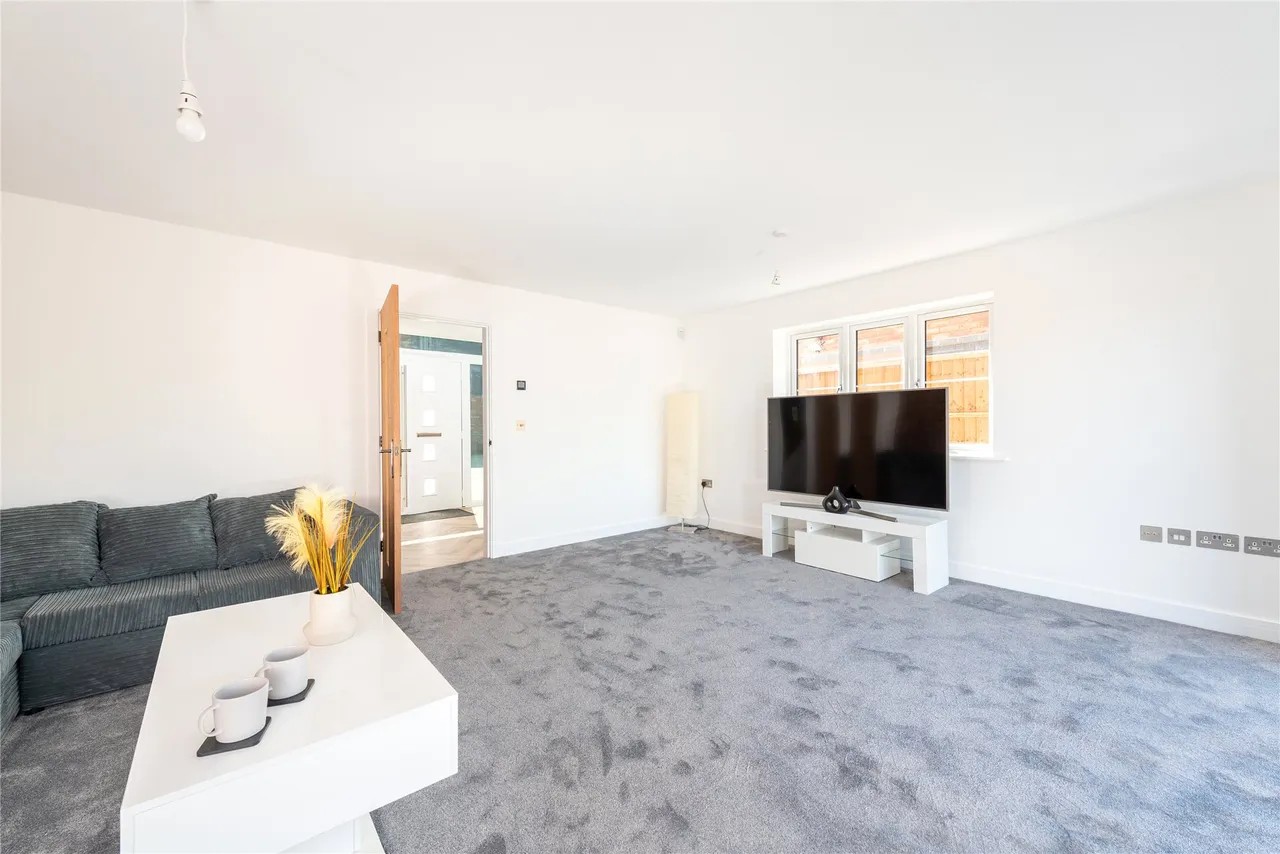 Silver End Road, Haynes, MK45, photo 7