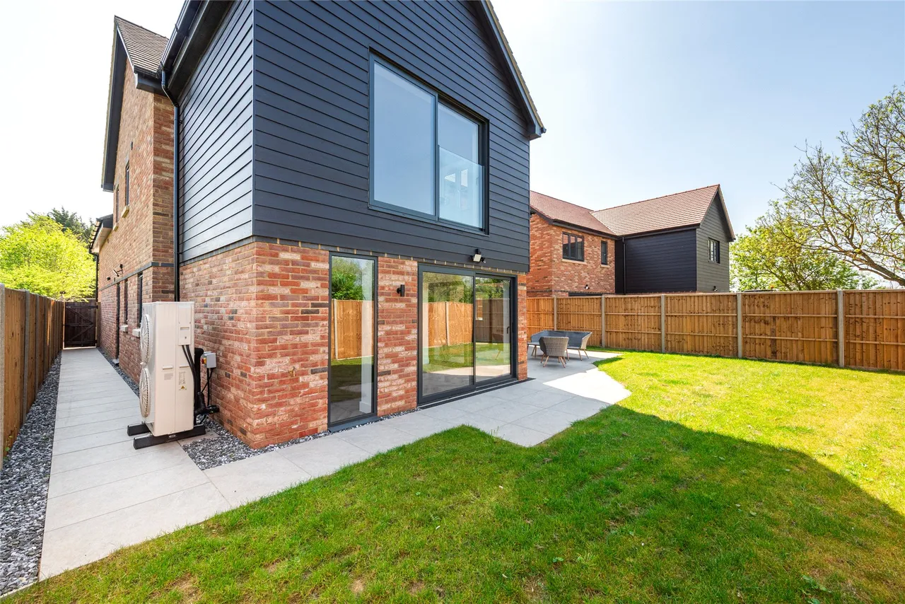 Silver End Road, Haynes, MK45, photo 22