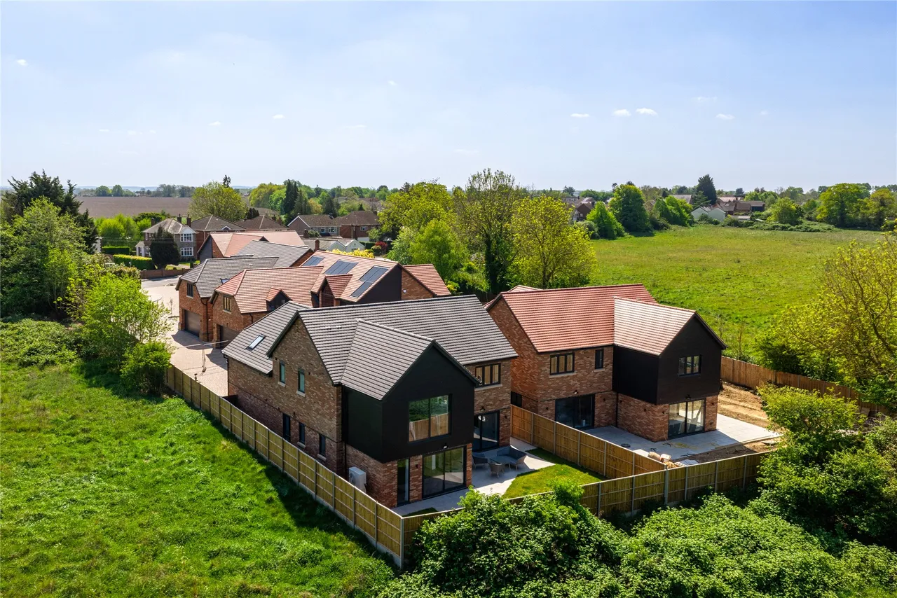 Silver End Road, Haynes, MK45, photo 2