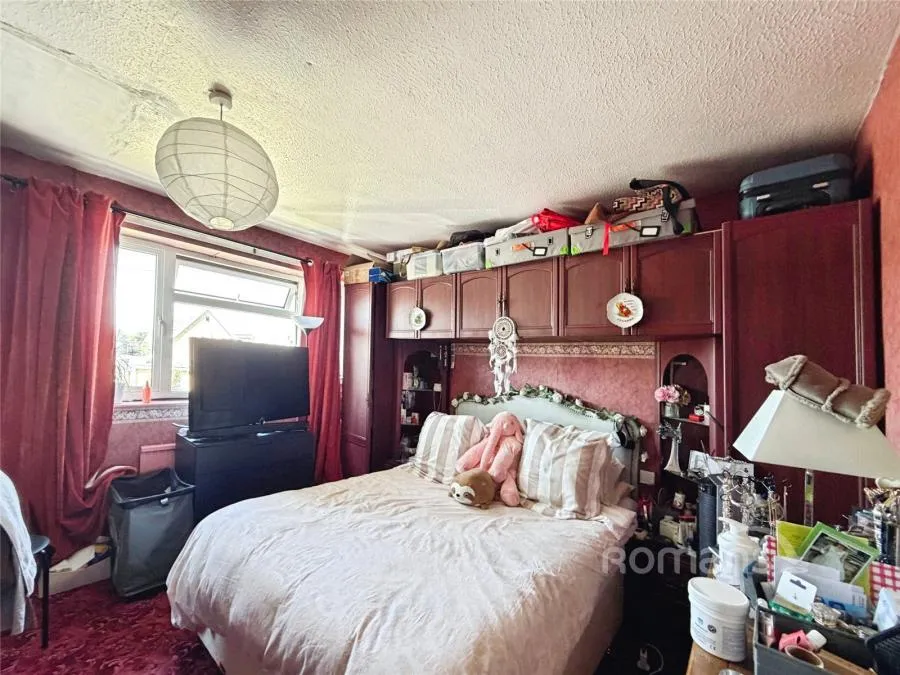 Cheyne Way, Farnborough, GU14, photo 9