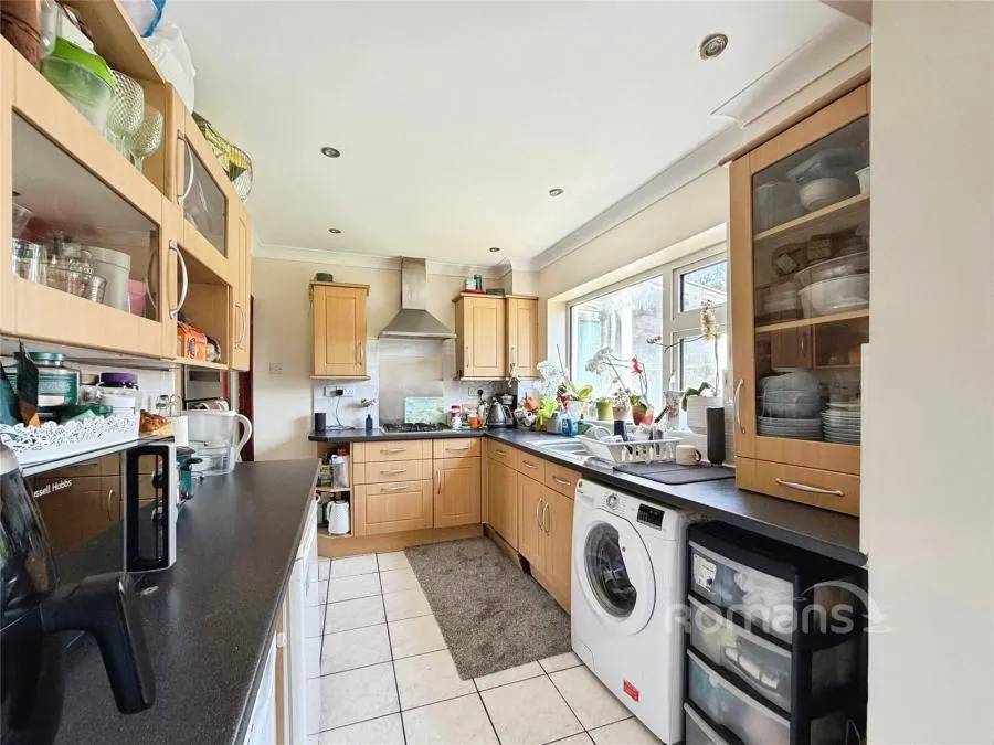 Cheyne Way, Farnborough, GU14, photo 3