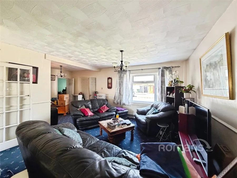 Cheyne Way, Farnborough, GU14, photo 4