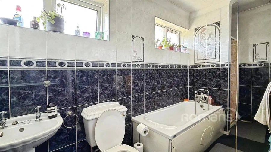 Cheyne Way, Farnborough, GU14, photo 13