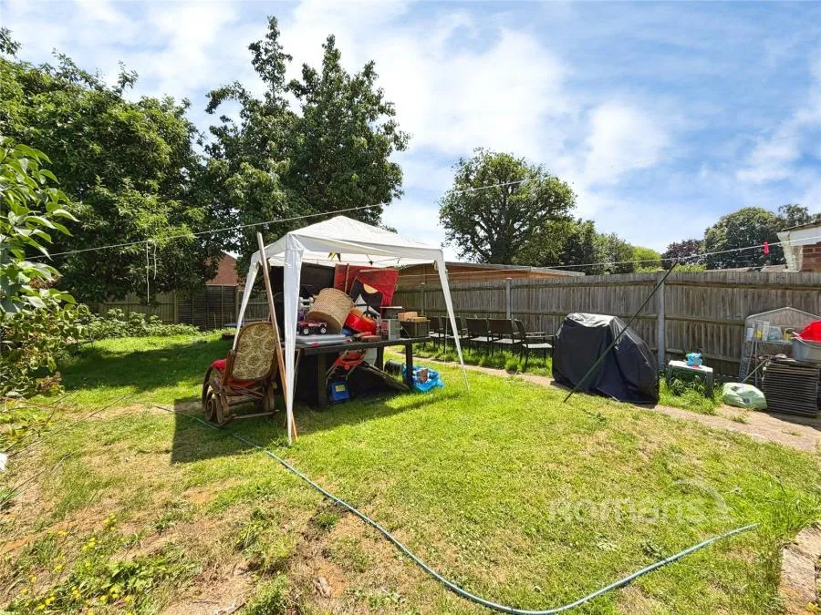Cheyne Way, Farnborough, GU14, photo 8