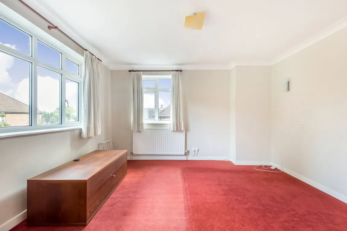 Cervantes Court, Northwood, HA6, photo 9