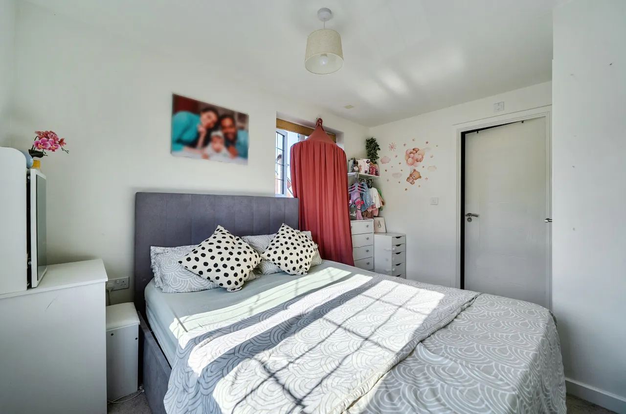 Walton Heath, Binfield, Bracknell, Berkshire, RG42 4LN, photo 13