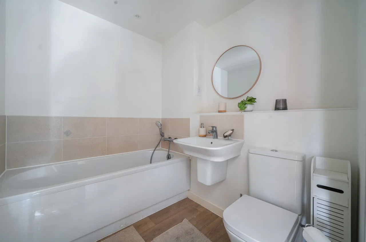 Walton Heath, Binfield, Bracknell, Berkshire, RG42 4LN, photo 5