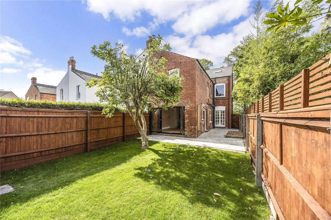 Kensington Avenue, Cheltenham, GL50, photo 2