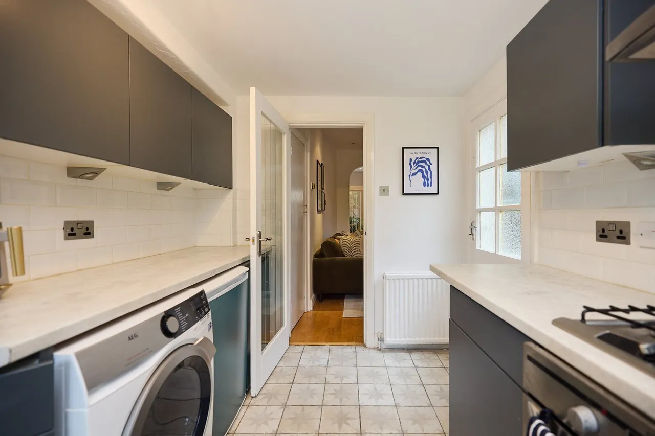 Huxley Street, London, W10, photo 13