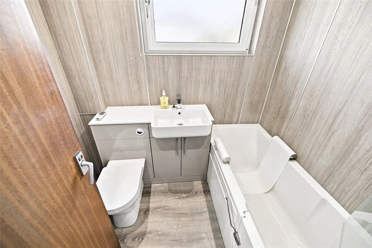Newburgh Crescent, Bridge of Don, AB22, photo 9