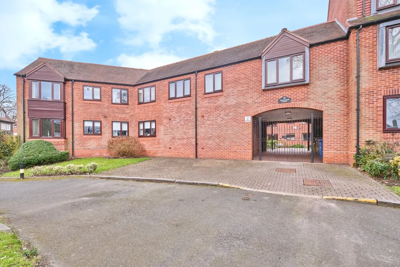 The Green, Kings Norton, B38, photo 27
