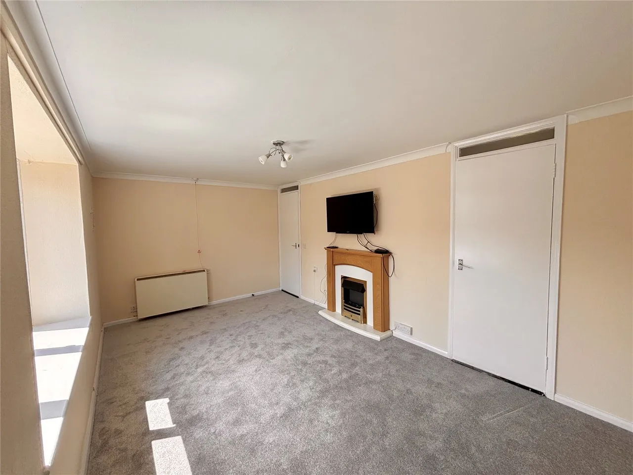 The Green, Kings Norton, B38, photo 2