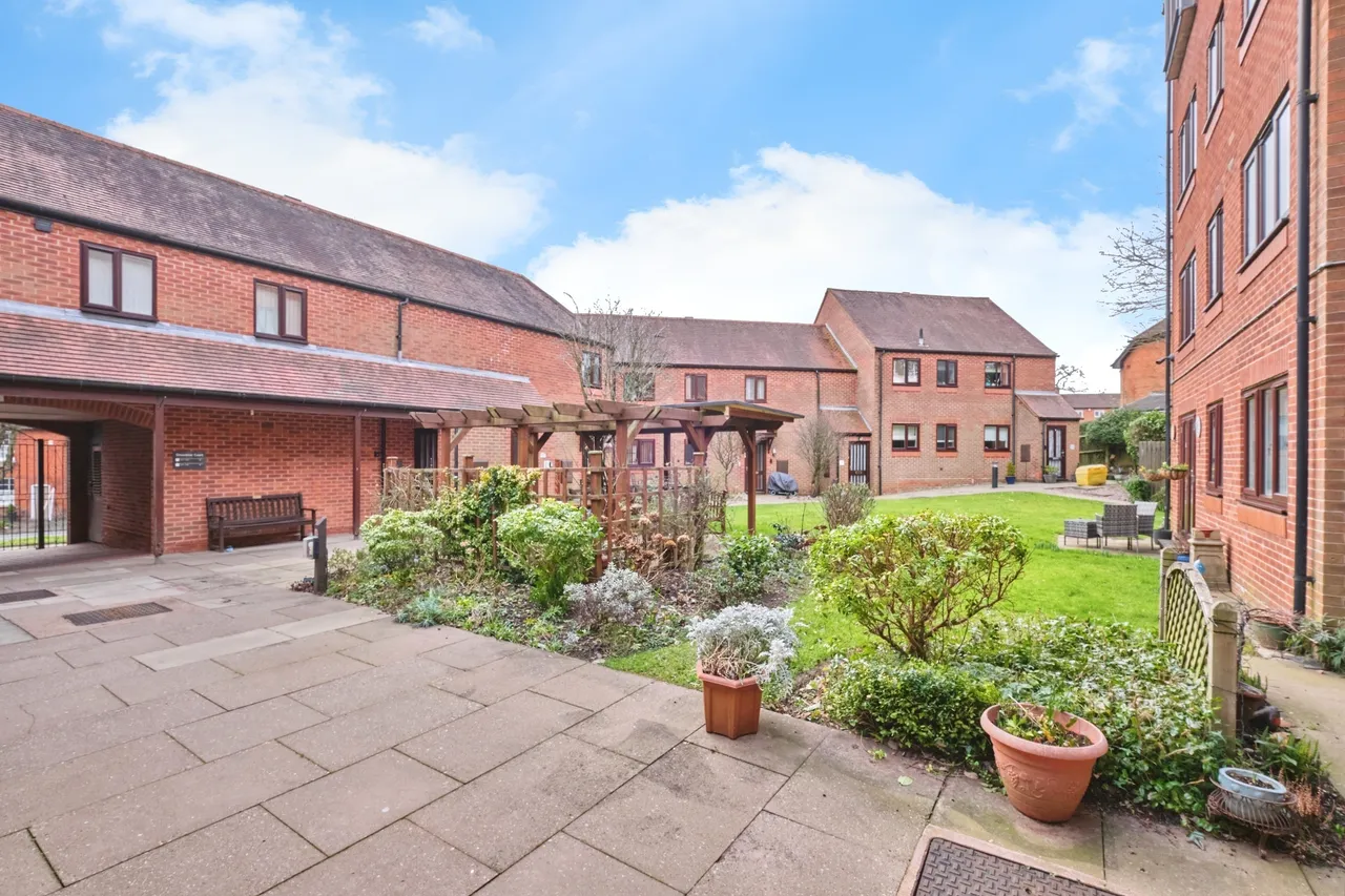 The Green, Kings Norton, B38, photo 25