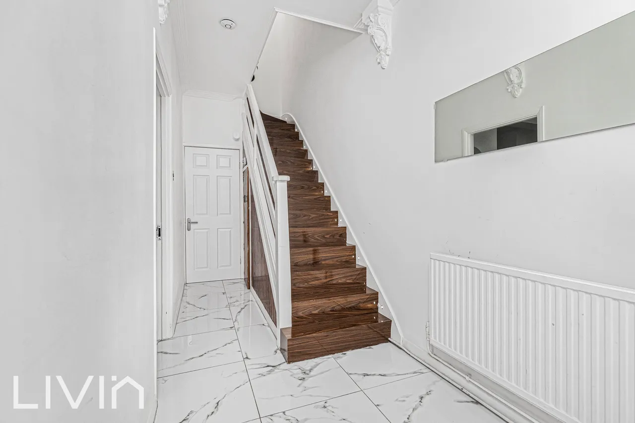 Birdhurst Road, London, SW19, photo 4