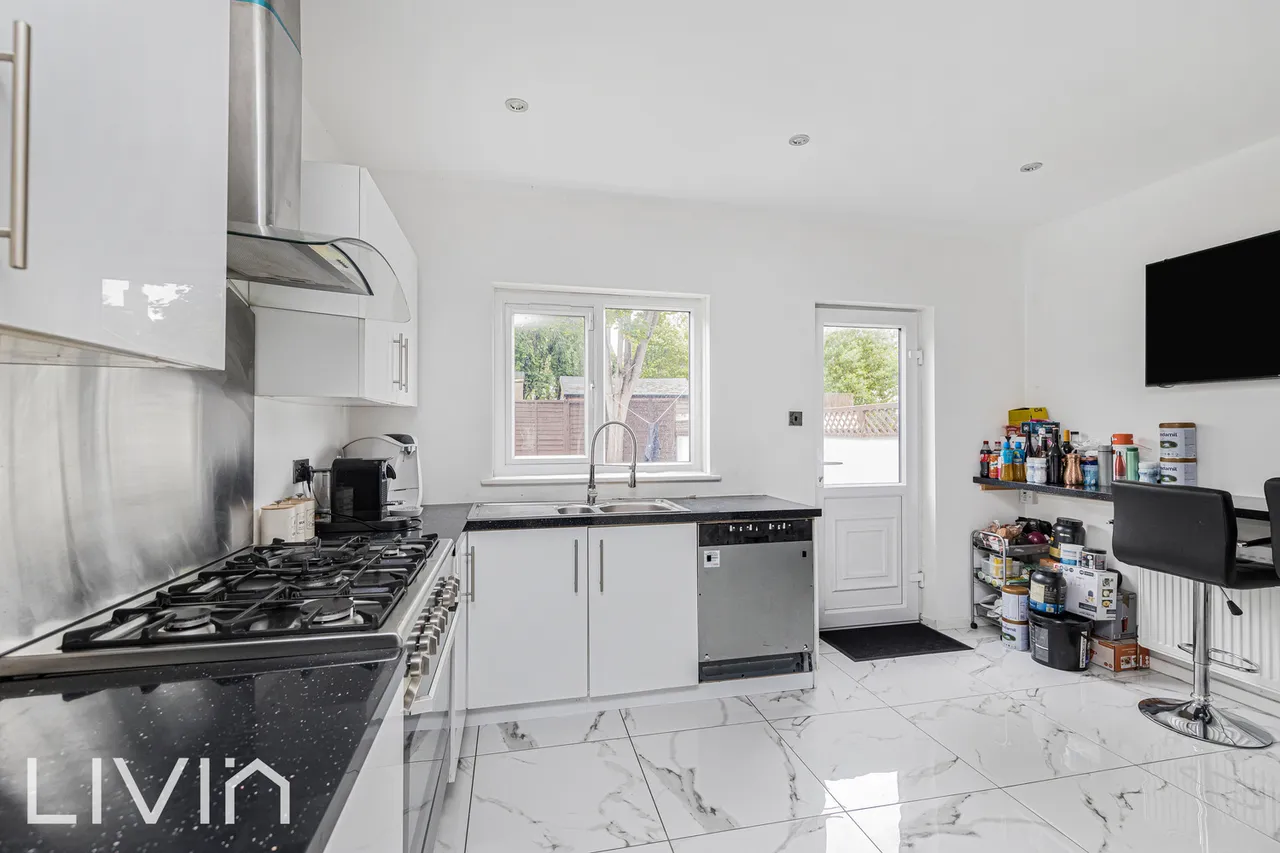 Birdhurst Road, London, SW19, photo 10