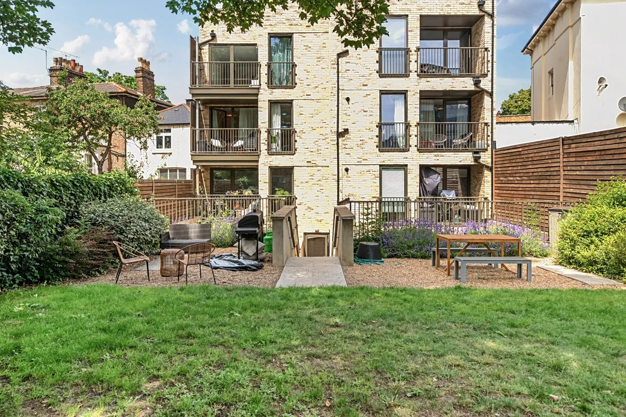 Queens Road, SE15, photo 6