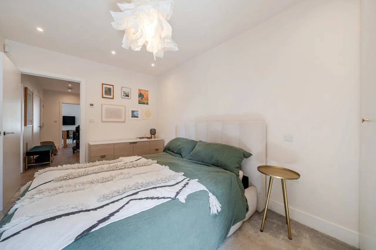 Queens Road, SE15, photo 16
