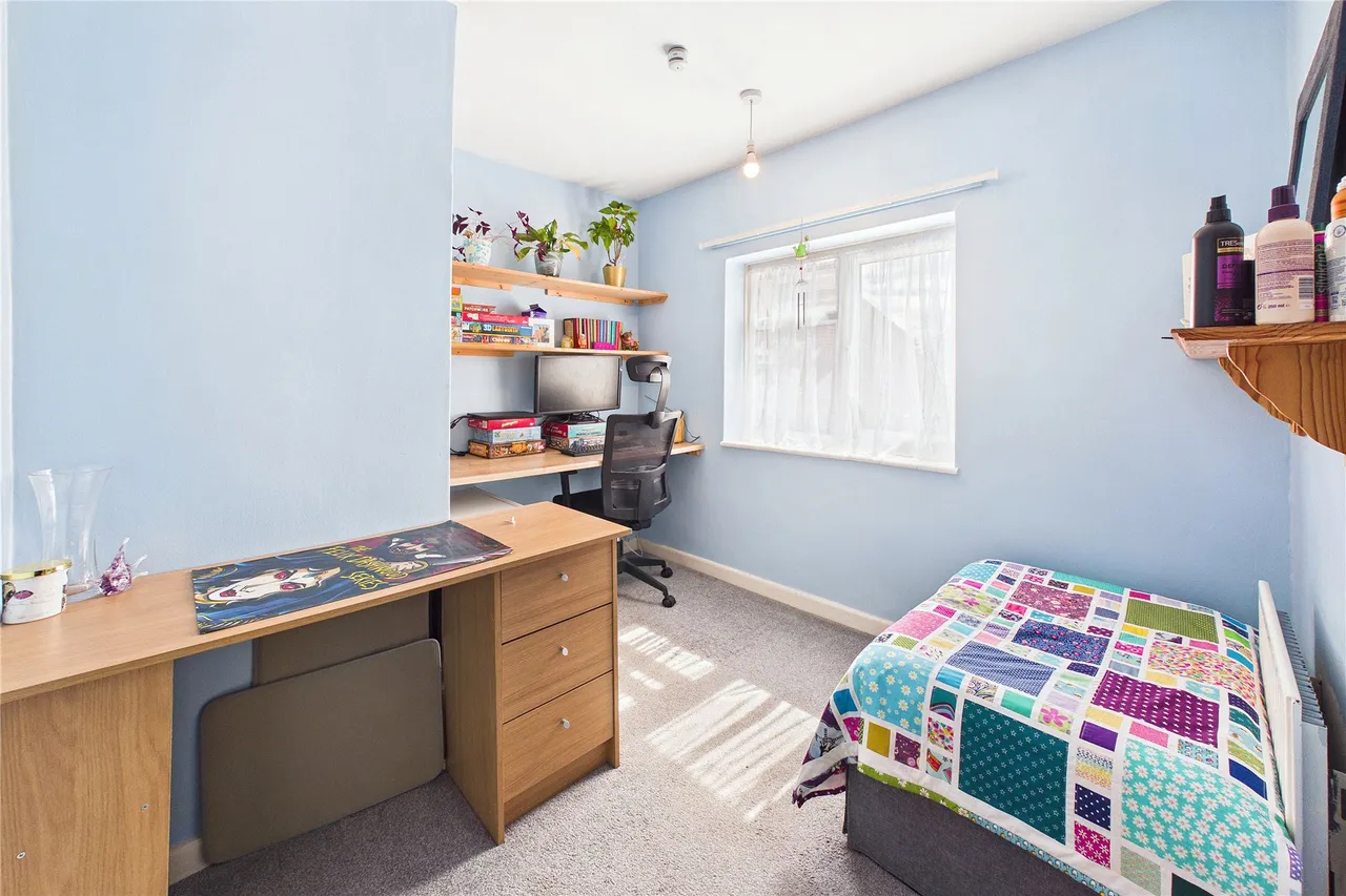 Rivermead Road, Camberley, GU15, photo 14