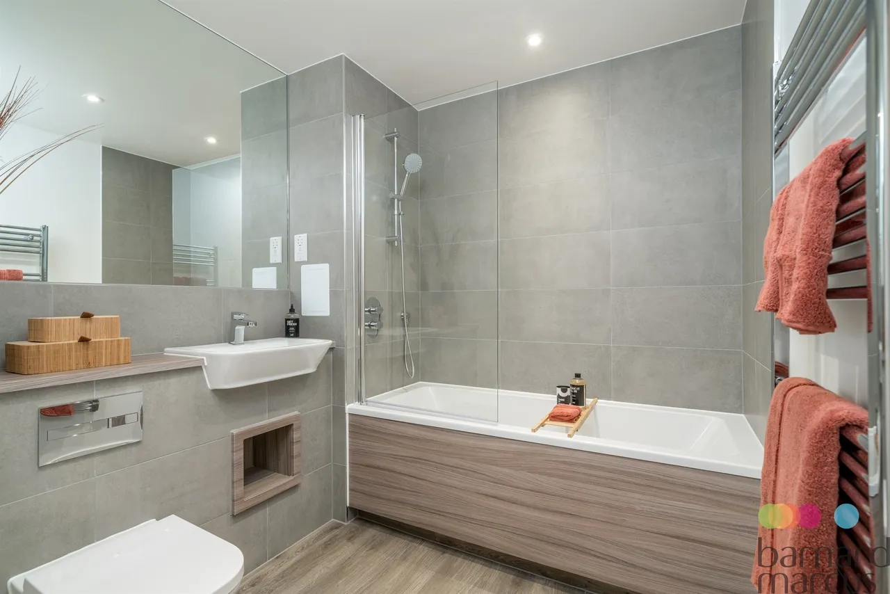 Rowan House, Oakwood, London, N14, photo 7