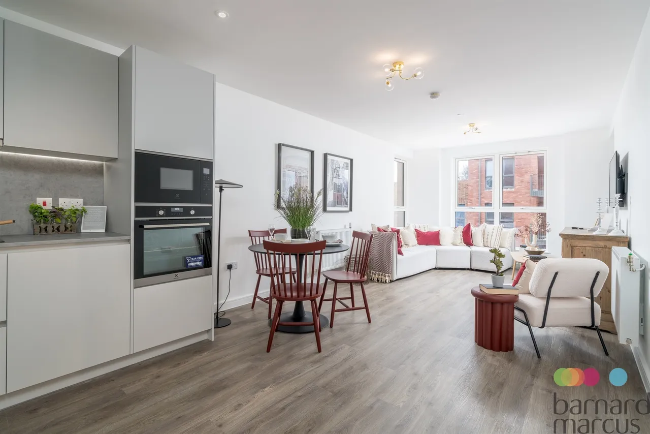 Rowan House, Oakwood, London, N14, photo 4