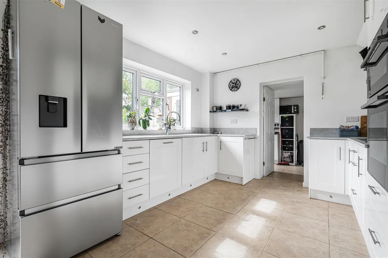 Ross Close, Saffron Walden, CB11, photo 7