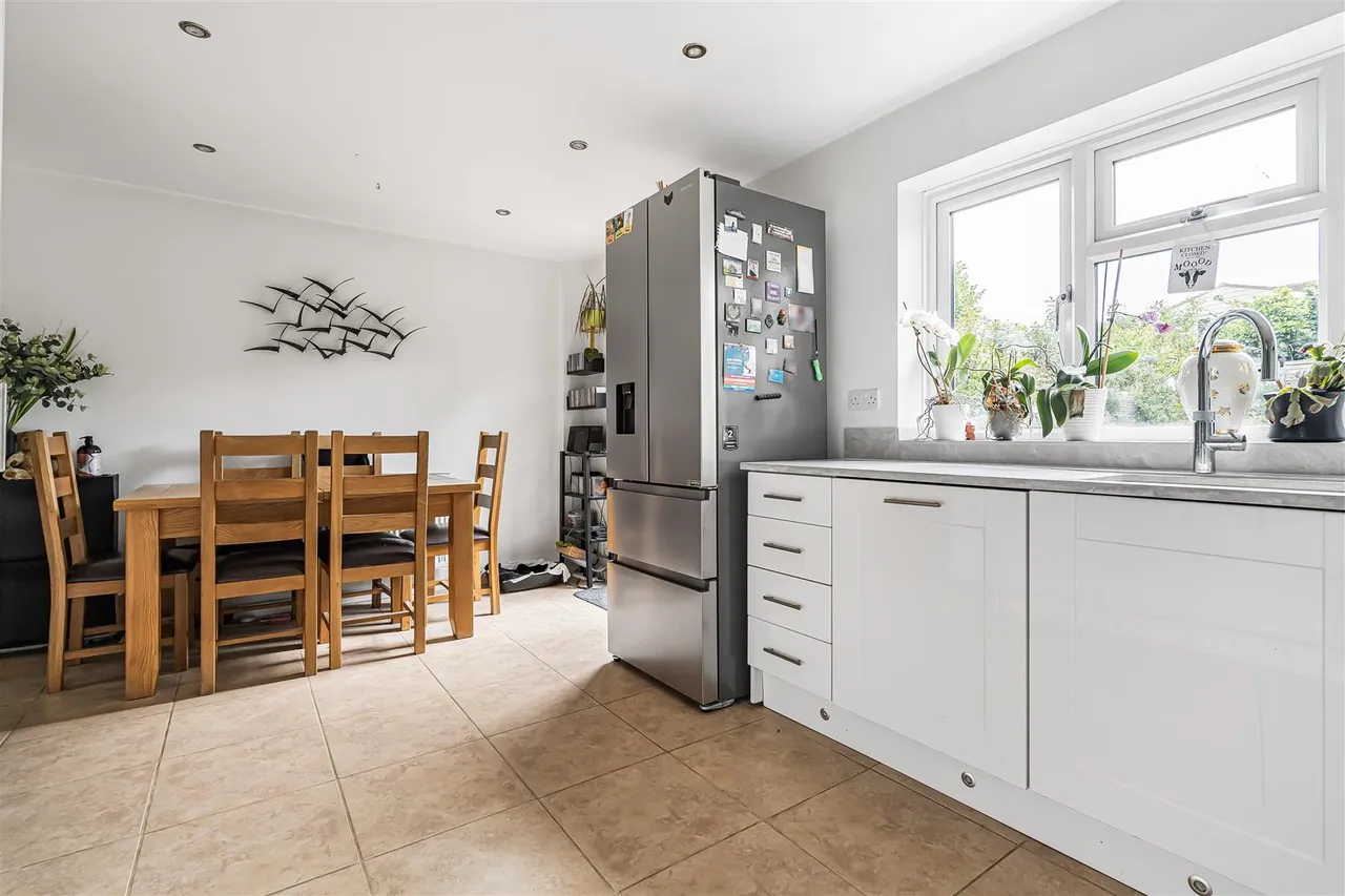 Ross Close, Saffron Walden, CB11, photo 5