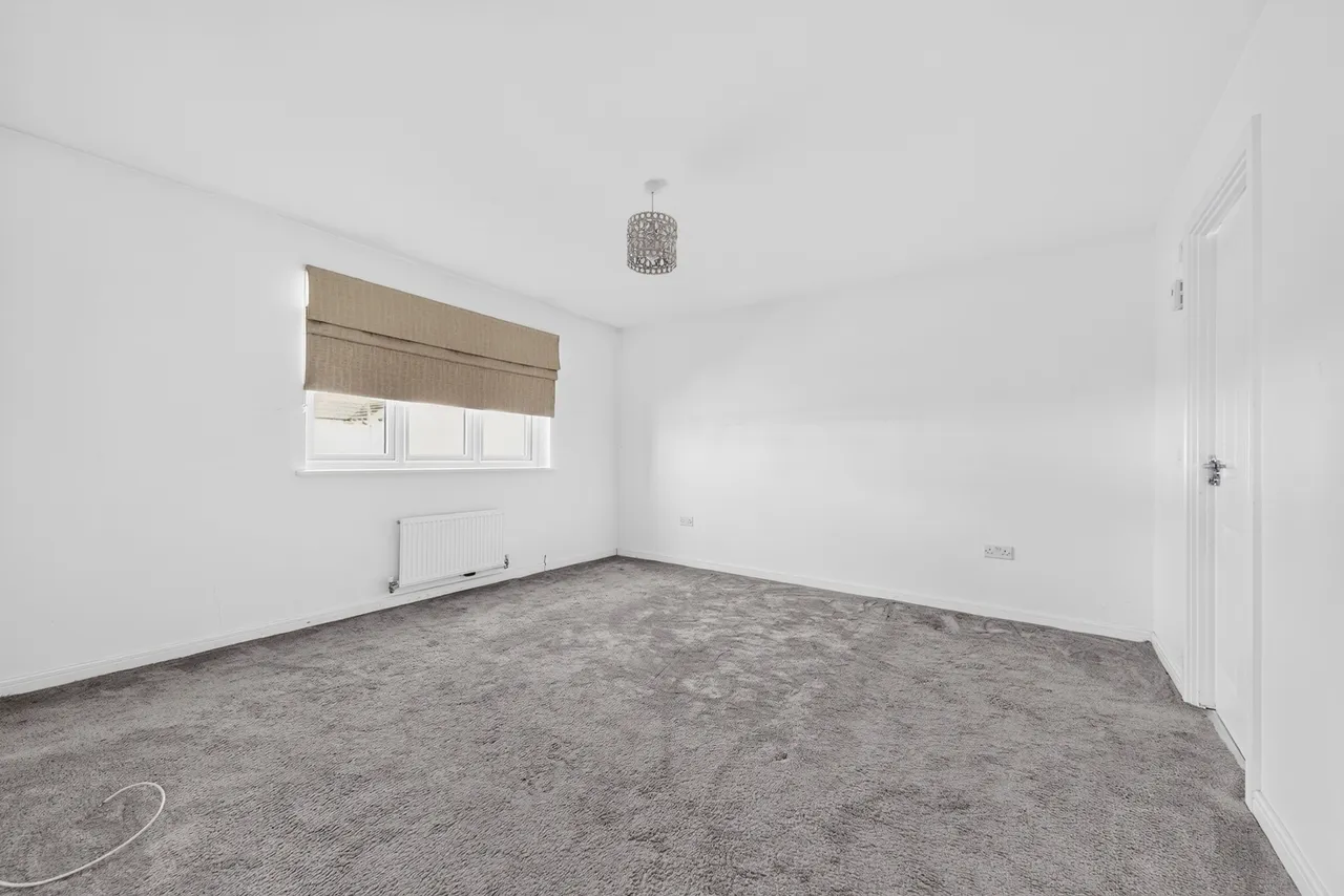 Raeside Grove, Newton Mearns, G77, photo 9