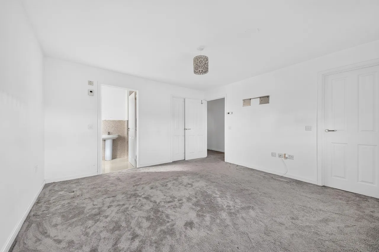 Raeside Grove, Newton Mearns, G77, photo 13