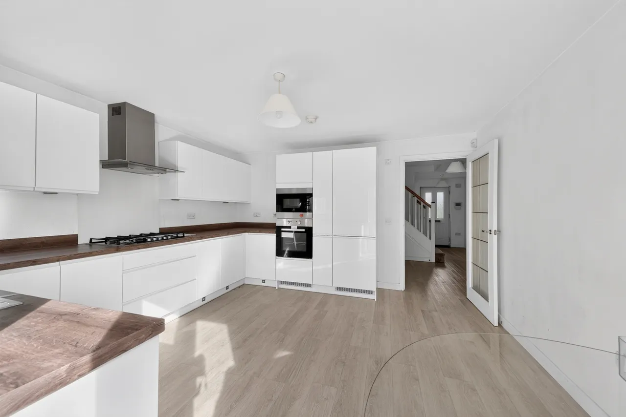 Raeside Grove, Newton Mearns, G77, photo 5