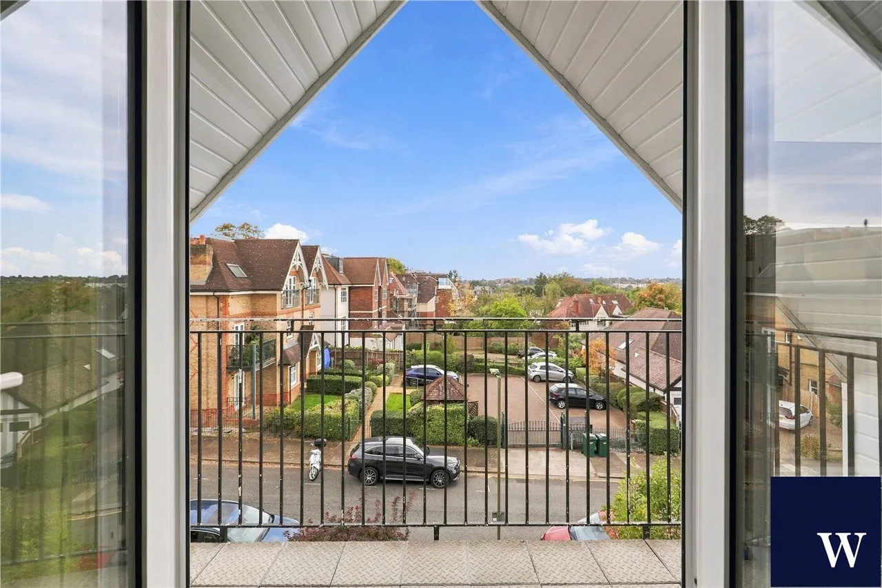 Hendon Lane, Finchley, N3, photo 22