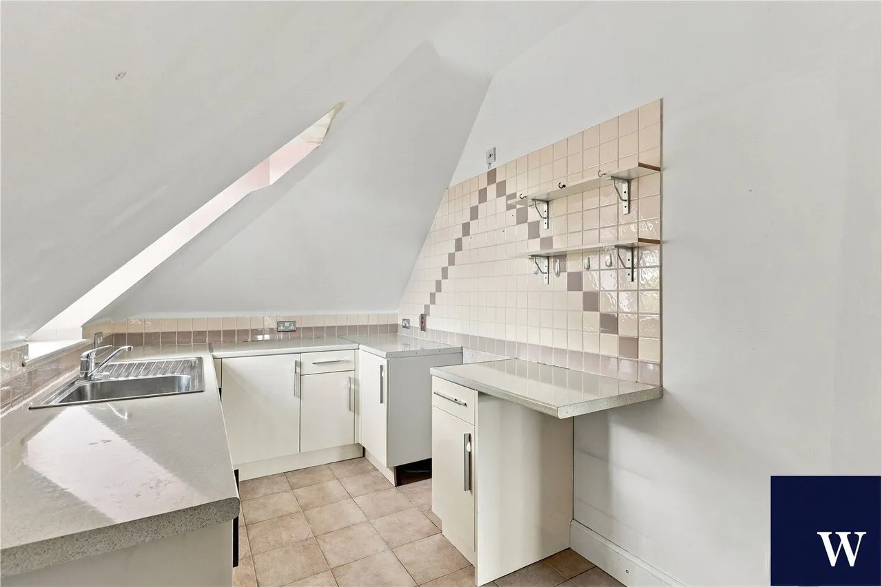 Hendon Lane, Finchley, N3, photo 3